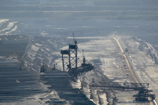 Absetzen im Tagebau Garzweiler bei J&uuml;chen