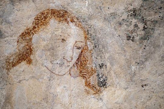 Portrait of a woman, early Gothic mural painting in the ribbed vault, chancel of the Romanesque St Michael's Church, Michaelsberg, Cleebronn, Baden-W&uuml;rttemberg, Germany