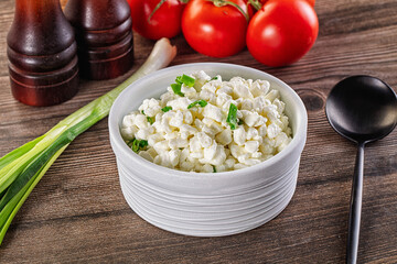 Cottage cheese with green onion