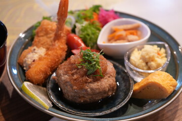Japanese Hamburg Steak Lunch Meal - 日本料理 ハンバーグ ランチ