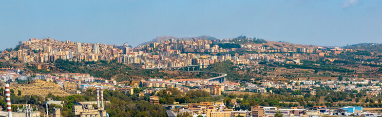 Obraz premium Panoramic aerial view of the city of Agrigento, located on a hill in Sicily, Italy.