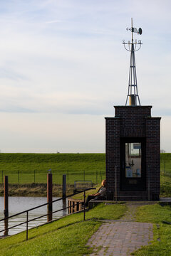 Ein sonniger Herbsttag im Nordseeheilbad Dangast mit Seehund
