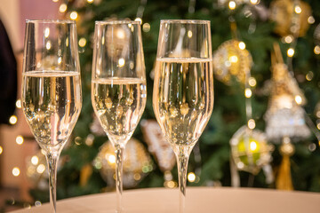 glasses of champagne
