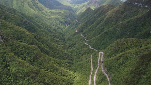 Drone Views of Serra do Rio do Rastro &ndash; Brazil&rsquo;s Most Winding Mountain Road