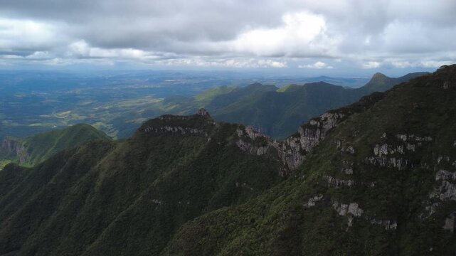 Drone Views of Serra do Rio do Rastro &ndash; Brazil&rsquo;s Most Winding Mountain Road