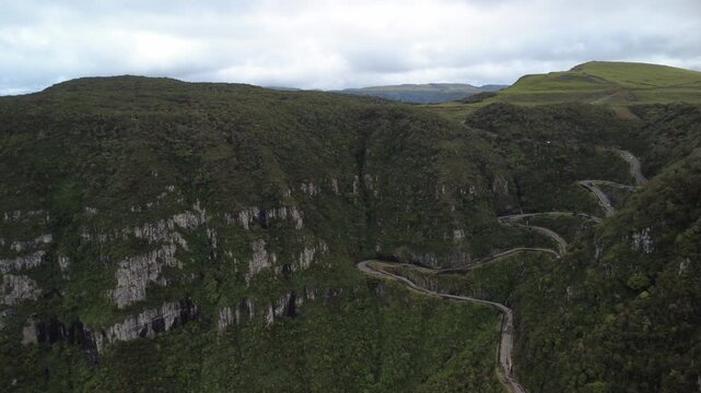 Drone Views of Serra do Rio do Rastro &ndash; Brazil&rsquo;s Most Winding Mountain Road
