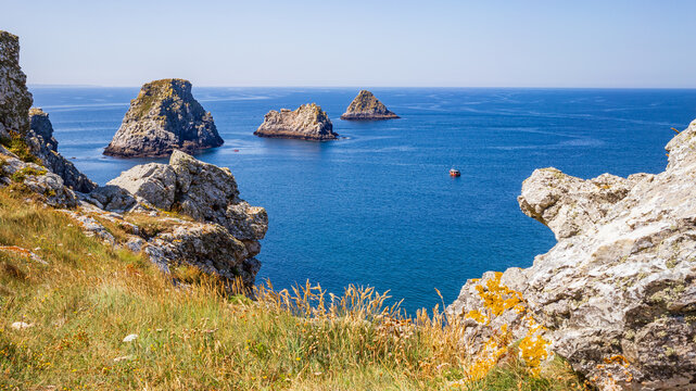 Les Tas de Pois (pile of peas) at the Crozon Peninsula in Brittany - France
