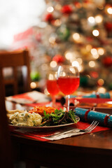 christmas table setting with christmas decorations and non-alcoholic drinks