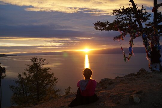 Heavens of fire and tranquility