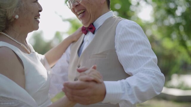 Sweet picture of older couple getting married