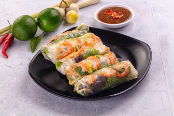 Vietnamese spring roll with prawn
