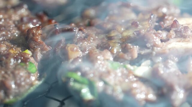 Traditional Korean Grilled Shellfish (Gari Gui) Cooking Scene