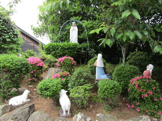 長崎県平戸市生月島、カトリック山田教会内にある
ファティマの聖母