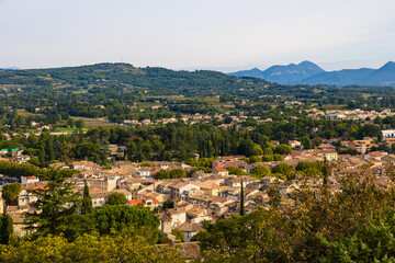 Fototapeta premium Panoramic view of Vaison-la-Romaine and its surroundings from the Castle of the Counts of Toulouse