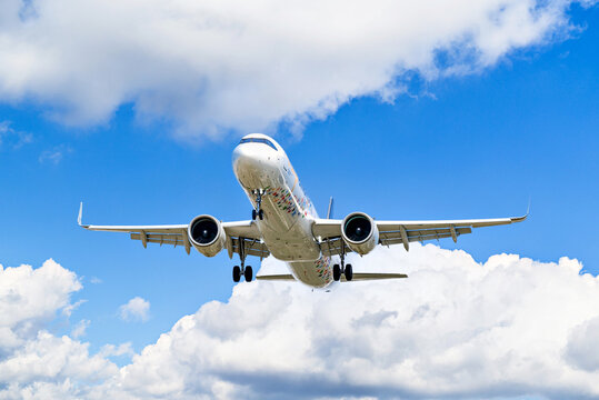 Barcelona, ​​Spain; April 5, 2025: Lufthansa Airbus A321 landing at Barcelona-El Prat Josep Tarradellas Airport.	