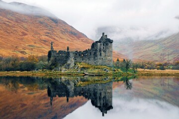 Kilchurn Castle is a ruined 15th-century fortress located on the northeastern shore of Loch Awe in Scotland. © Victor