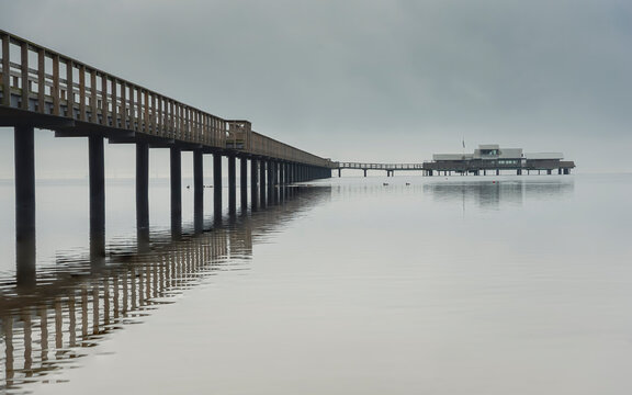 Calm Morning at L&aring;nga Bryggan, Bj&auml;rred Sk&aring;ne