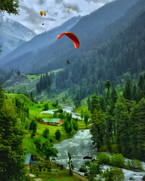 paragliding over. the Lidder river Pahalgam Kashmir 