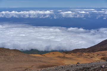 Cloud inversion over Teide slopes
