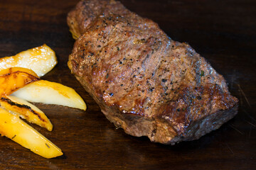 Colita de cuadril con papas