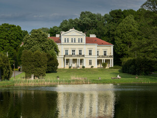 Obraz premium palace in the park