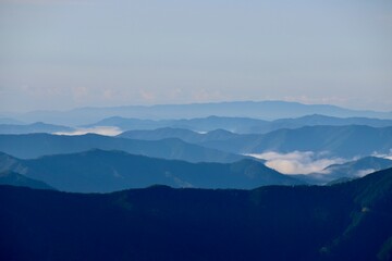 天狗高原・雲海・四国の山々（高知県・津野町）
