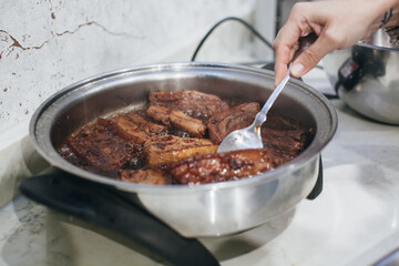 the process of cooking pork ribs