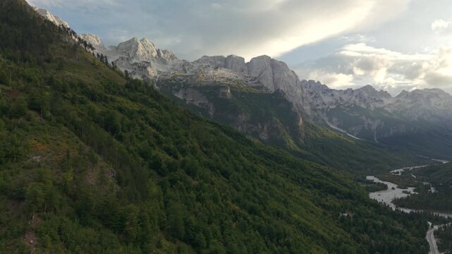 Fly with me along the Albanian mountain scene during Summer and early Autumn season and develop the new Balkan hike trails
