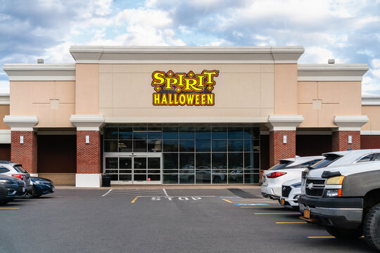 Dewitt, NY - Nov 8, 2025: Spirit Halloween is a seasonal retailer offering costumes, d&eacute;cor, and animatronics across 1,600+ pop-up stores each fall