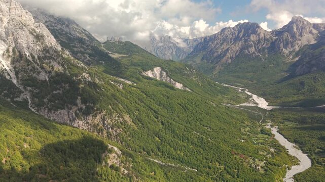 Fly with me along the Albanian mountain scene during Summer and early Autumn season and develop the new Balkan hike trails