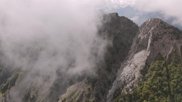 Fly with me along the Albanian mountain scene during Summer and early Autumn season and develop the new Balkan hike trails