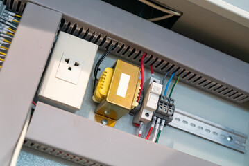 Detailed Electrical Setup with Transformer