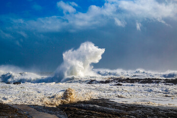 Cyclone Alfred at Snapper Rocks