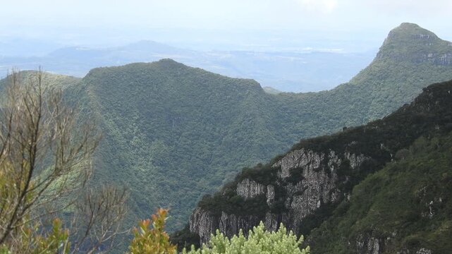 Views of Serra do Rio do Rastro &ndash; Brazil&rsquo;s Most Winding Mountain Road