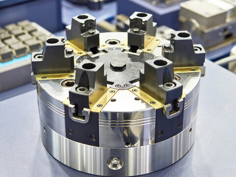 Metal lathe 6-jaw power chuck