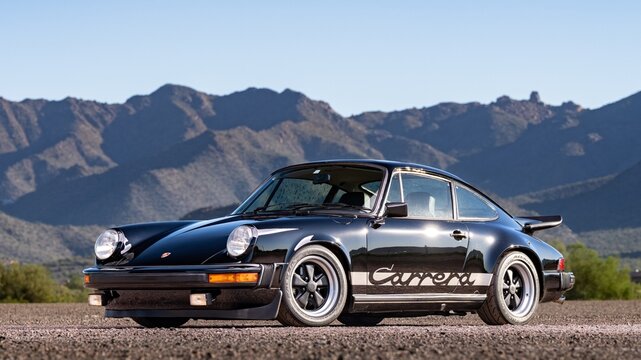 Phoenix, AZ, USA
November 10, 2025
1975 Porsche Carrera