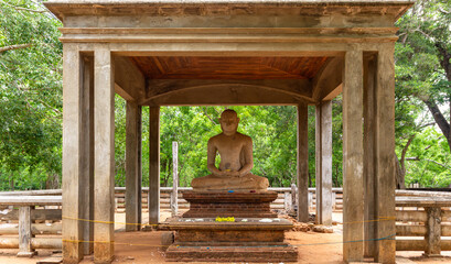 Naklejka premium Samadhi Buddha Statue Seated in Deep Meditation