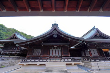 Fototapeta premium Kibitsuhiko Shrine, Shinto shrine with an inner shrine rebuilt in 1697 in Okayama, Japan