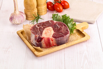 Raw beef ossobuco for roast