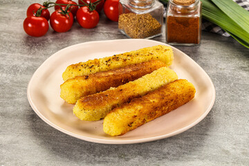 Crispy breaded mozarella cheese sticks