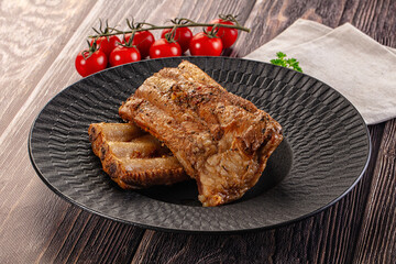 Steamed pork ribs with spices