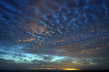 Dramatischer Wolkenhimmel am Abend im Süden von Gran Canaria