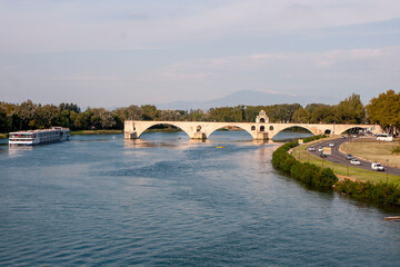 Fototapeta premium Citta' di Avignone, il suo fiume e i i suoi monumenti