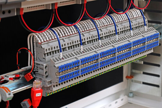 Connecting the electrical module using copper electrical insulated wires.  - Powered by Adobe