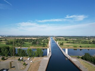 Wasserstraßenkreuz Magdeburg Verkehrsanlage Mittellandkanal Elbe-Havel-Kanal ELBE Schiffshebewerk Kanalbrücke Doppelsparschleuse schleuse Hohenwarthe Rothensee Sachsen Anhalt Deutschland