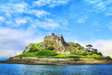 Marazion is a charming coastal town in Cornwall, England, known as the gateway to the iconic St Michael&rsquo;s Mount.