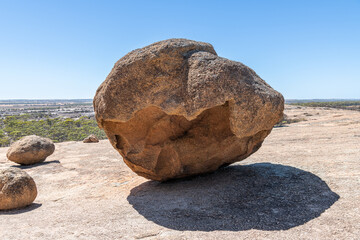Loose rock formation above wave rock on the Hayden Rock Walk in Western Australia, Australia