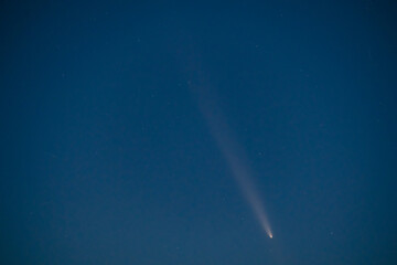 Stunning Astronomical Capture: Bright Comet C/2023 A3 (Tsuchinshan–ATLAS) Shines in the Deep...