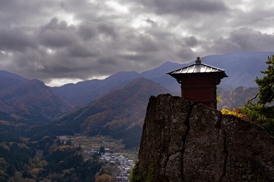 曇天」の写真素材 | 16,334件の無料イラスト画像 | Adobe Stock