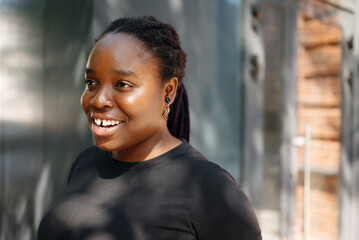 Modern portrait used for business communication, social media identity and marketing content, featuring a positive approachable expression suitable for corporate, digital and advertising purposes.